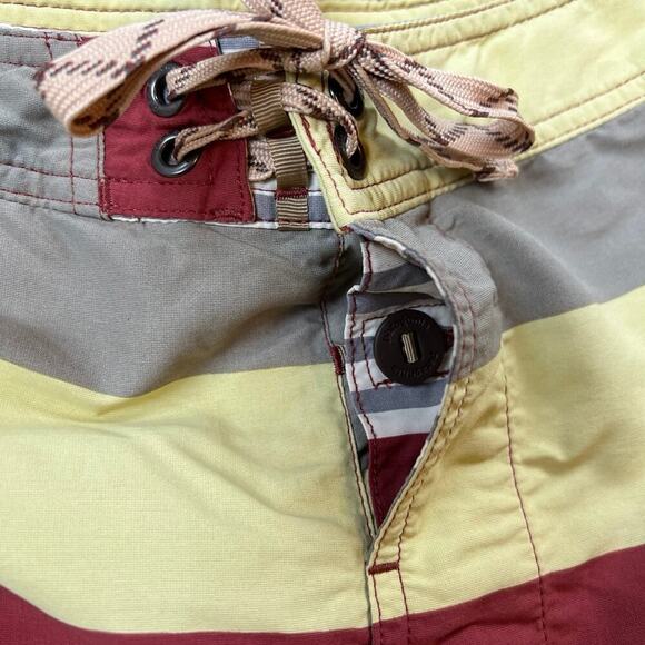 PATAGONIA Wavefarer board shorts, swim, men's size 36 - Picture 4 of 6